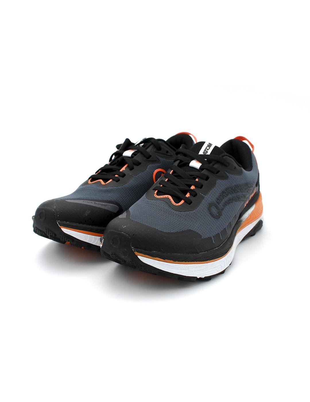 Deportivas ATOM FLUCHOS AT 166 K4 Trail Negro Hombre.