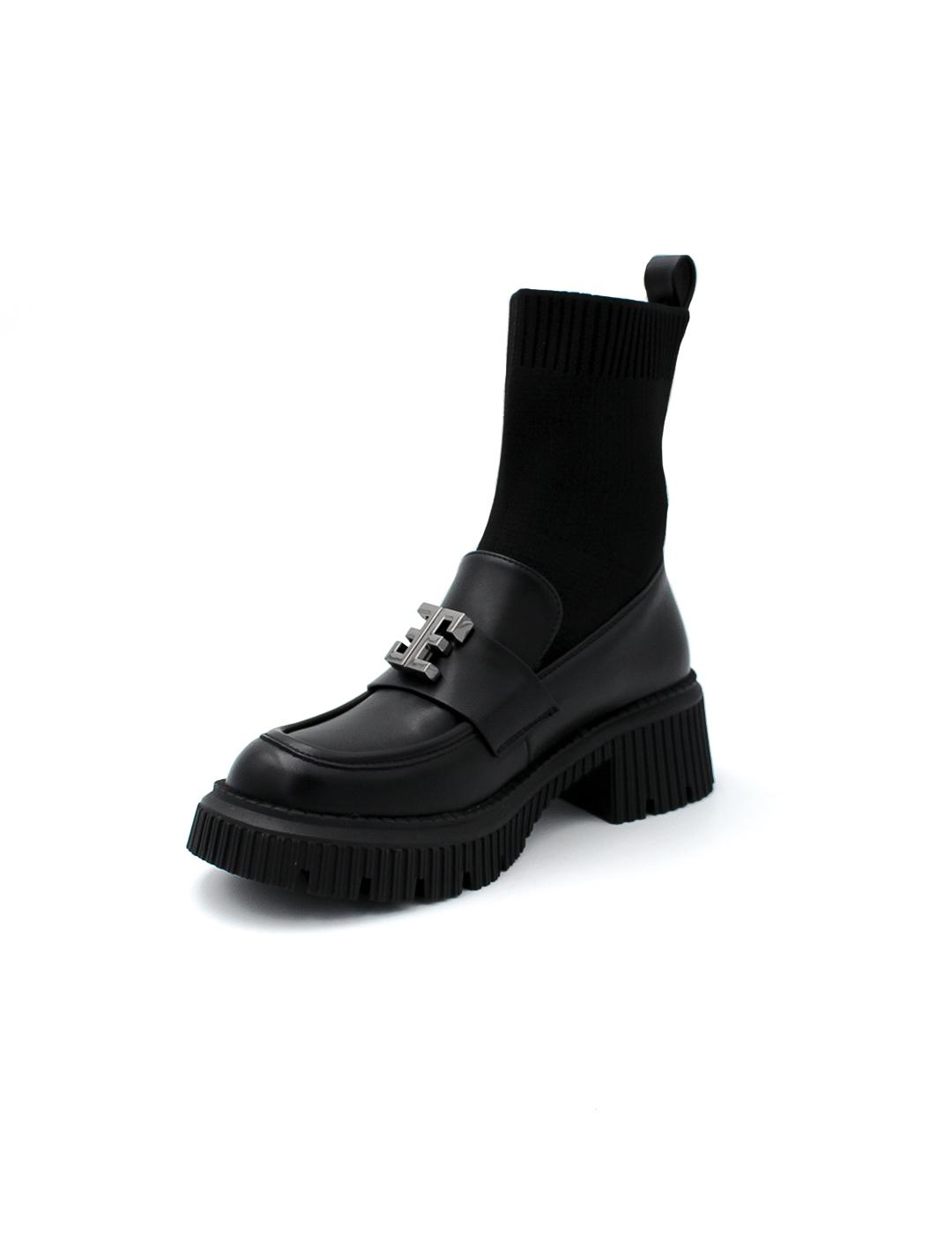 Zapato Mocasín EXE B960-S212 Negro Mujer.