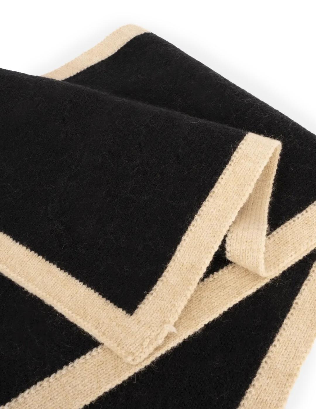 Bufanda Black/Off Pepe Moll 242823 Negro/Crema Mujer