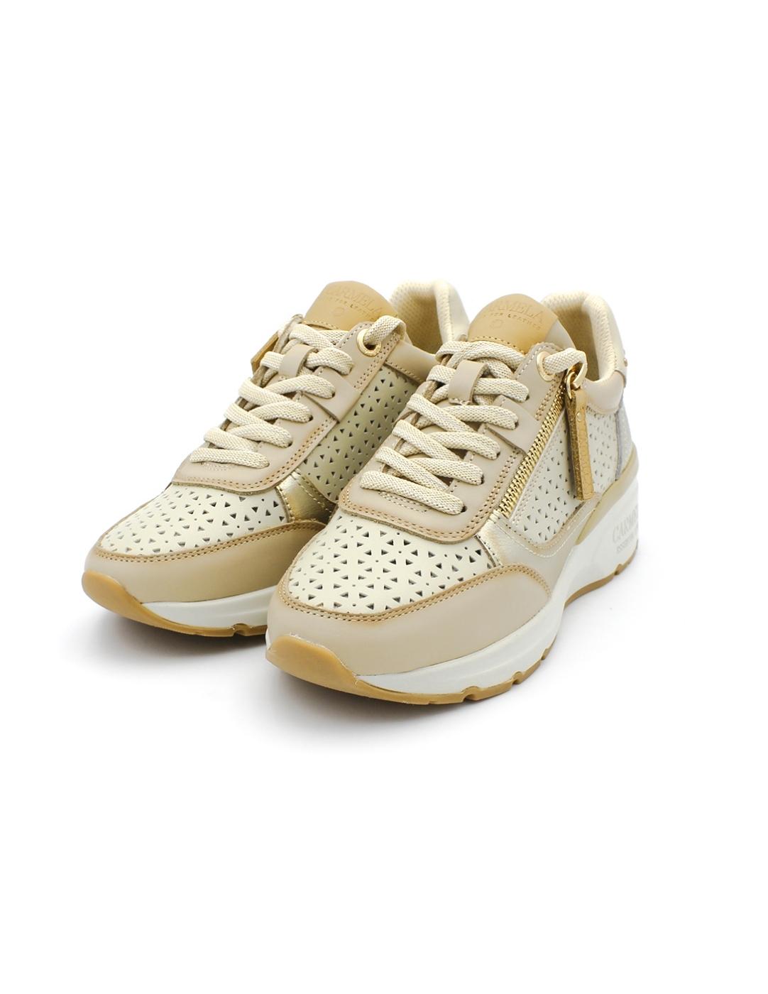 Deportiva Carmela 162281 Beige/Platino Mujer.