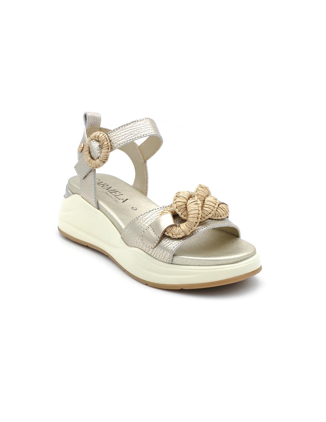 Sandalia CARMELA 162331 Platino Cadena Mujer.