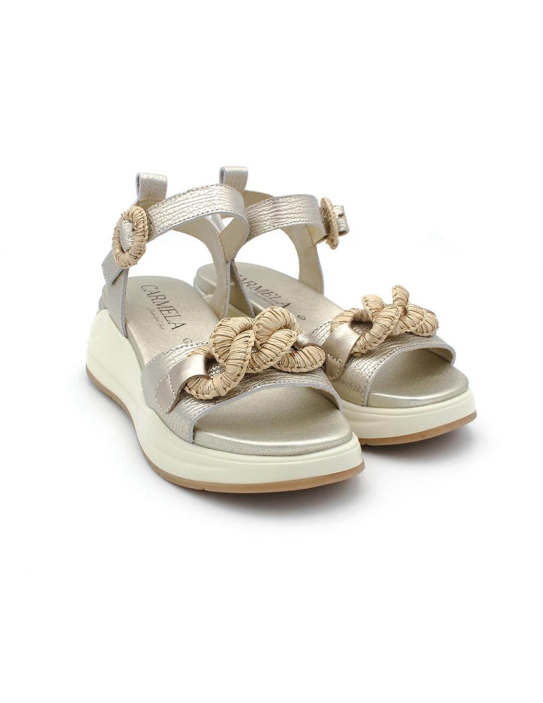 Sandalia CARMELA 162331 Platino Cadena Mujer.