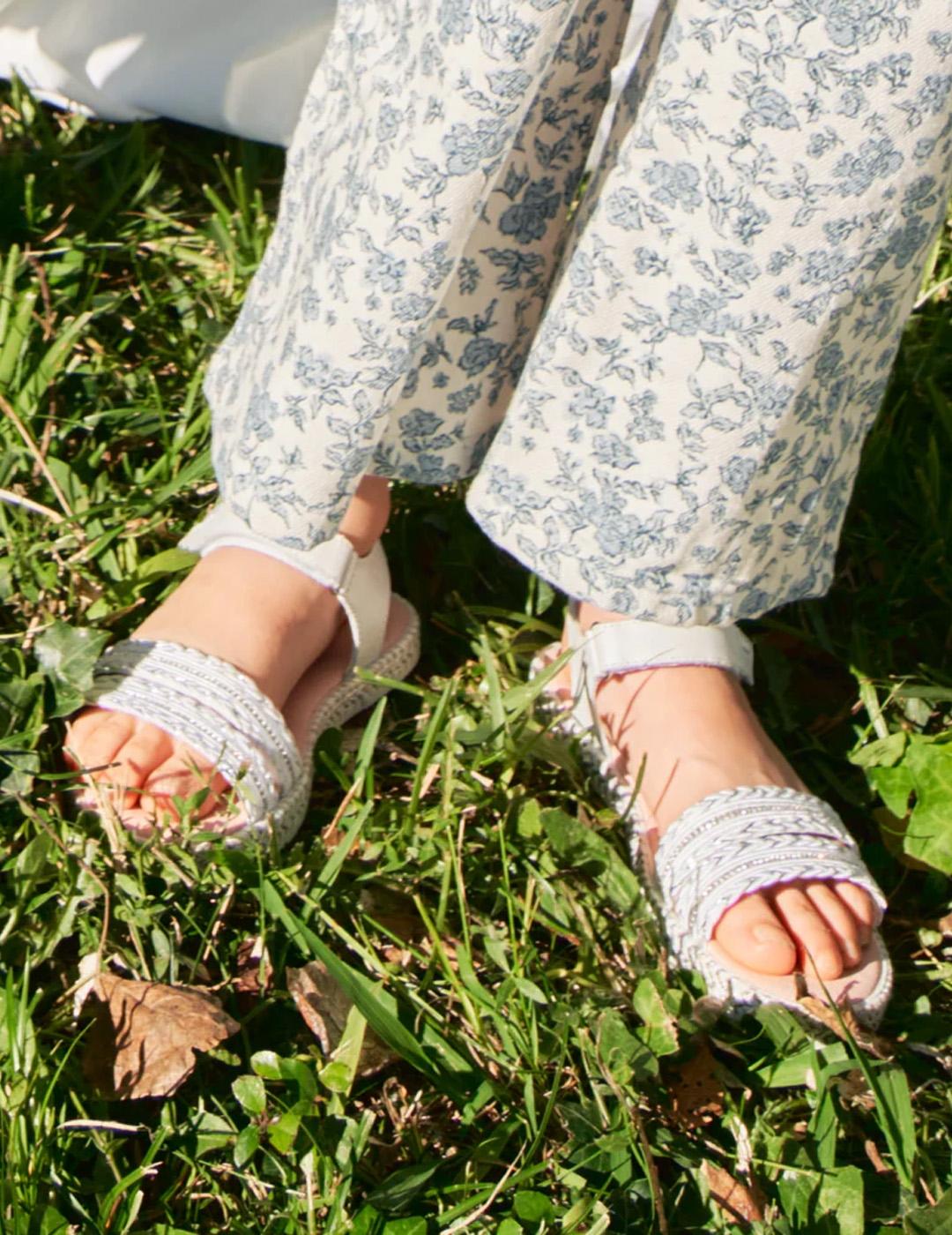 Sandalia Pepa 437008 Pablosky Niña Blanca