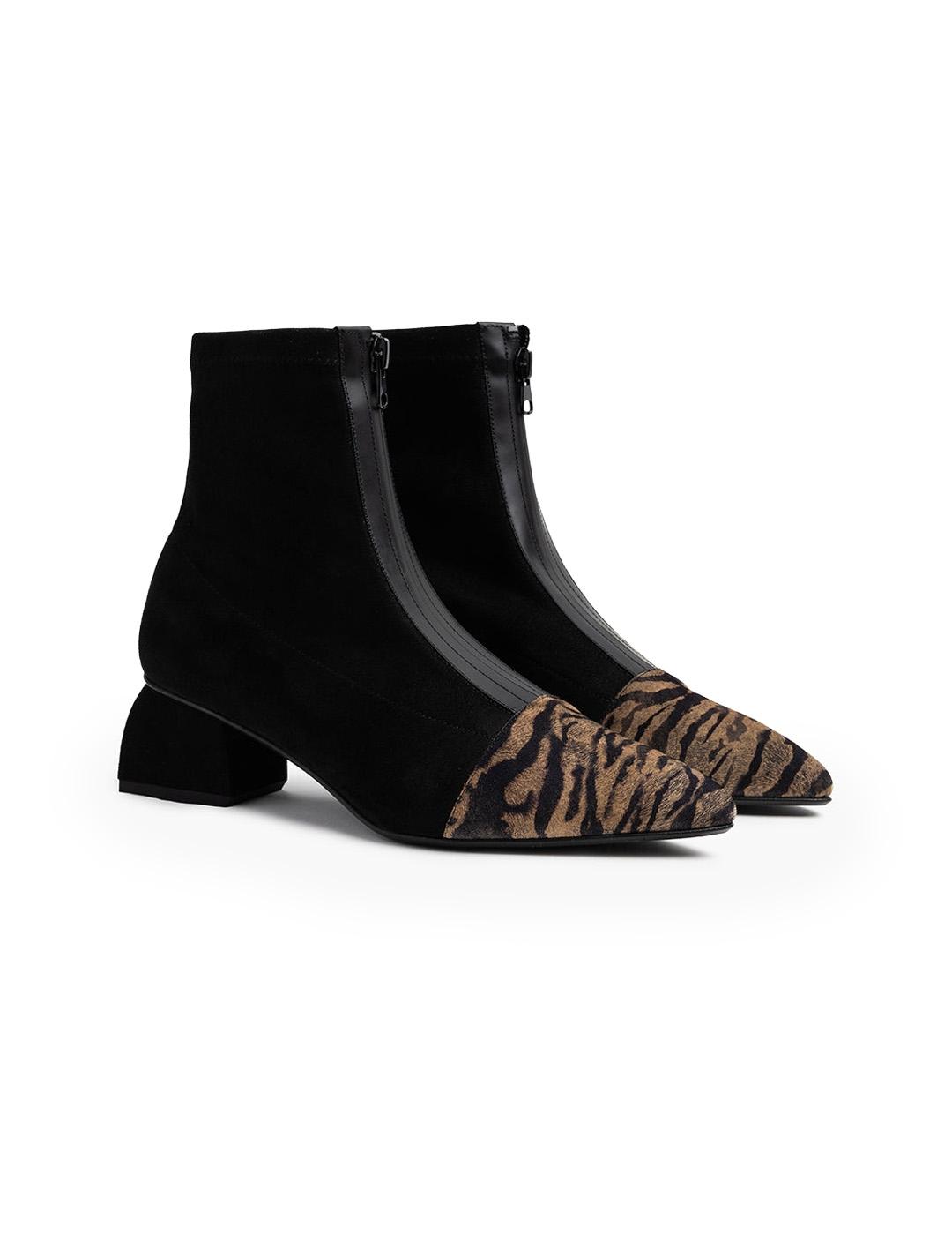 Botín De Piel Puntera Cebra Dansi 8000 Negro Mujer