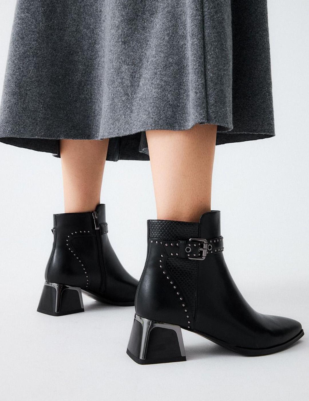 Botín Tachuelas Exé P1811-T924 Negro Mujer