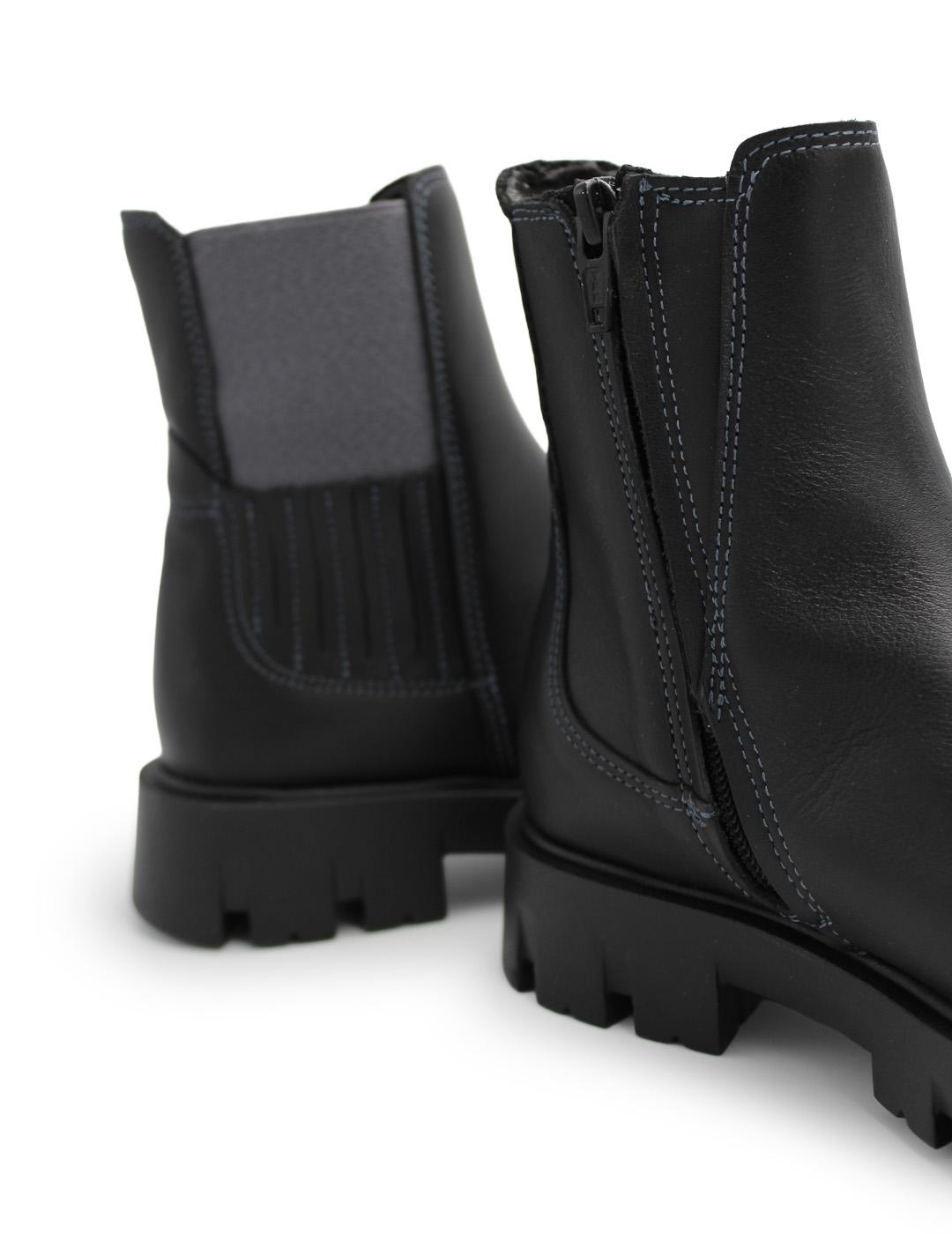 Botín Track Yowas 26652-2 negro niña